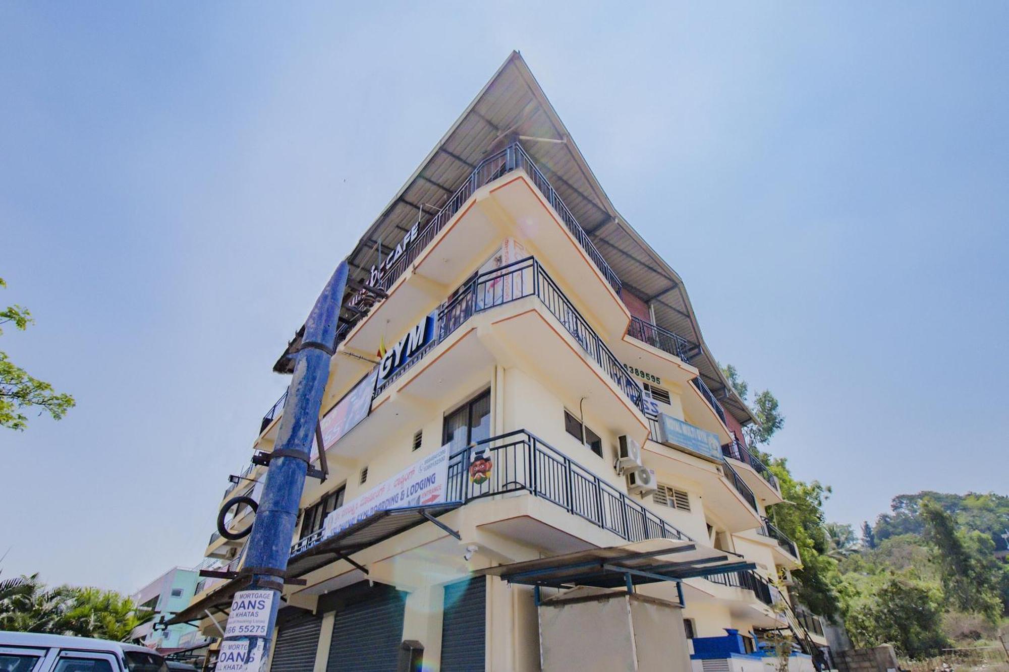 Oyo 79181 Sri Dhanalakshmi Boarding & Lodging Μπανγκαλόρ Εξωτερικό φωτογραφία